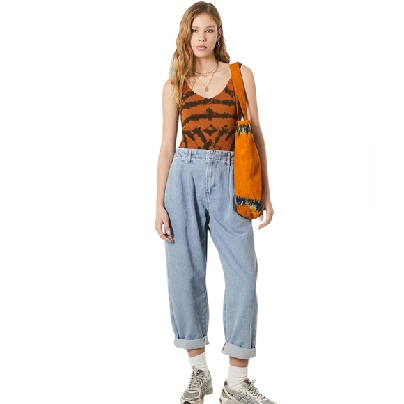 Urban Outfitters Denim - Urban Outfitters BDG Drew Cocoon  100% Cotton High Waist Jeans size‎ 25